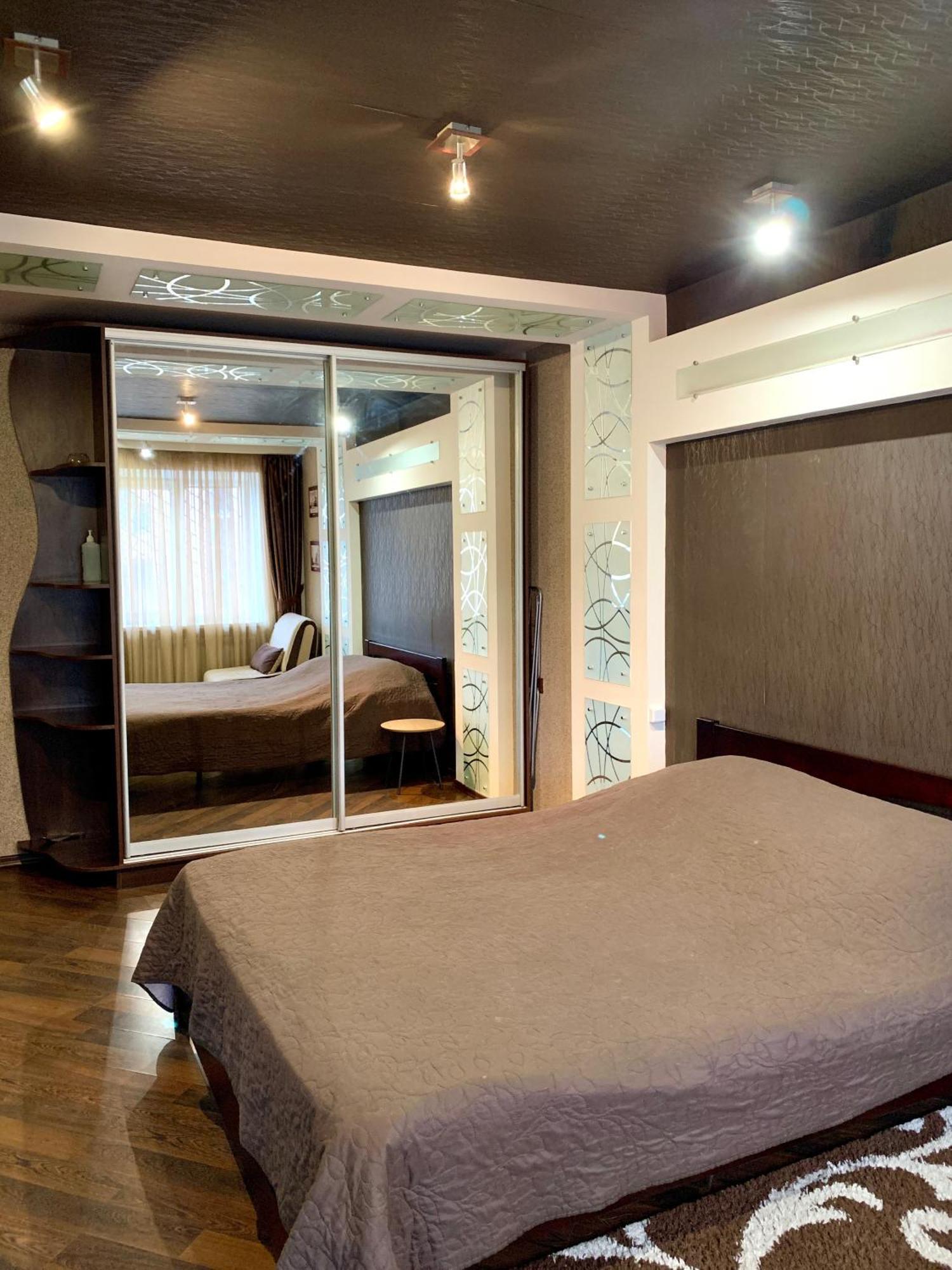 Apartment In Kharkiv , Prospect Nauki 19A Ngoại thất bức ảnh